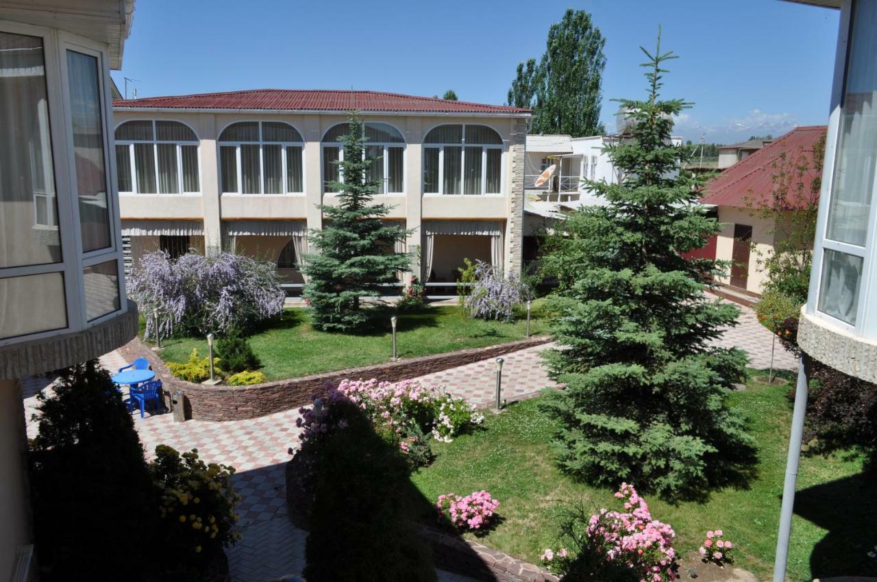 Отель Злата Инн Тамчи Экстерьер фото